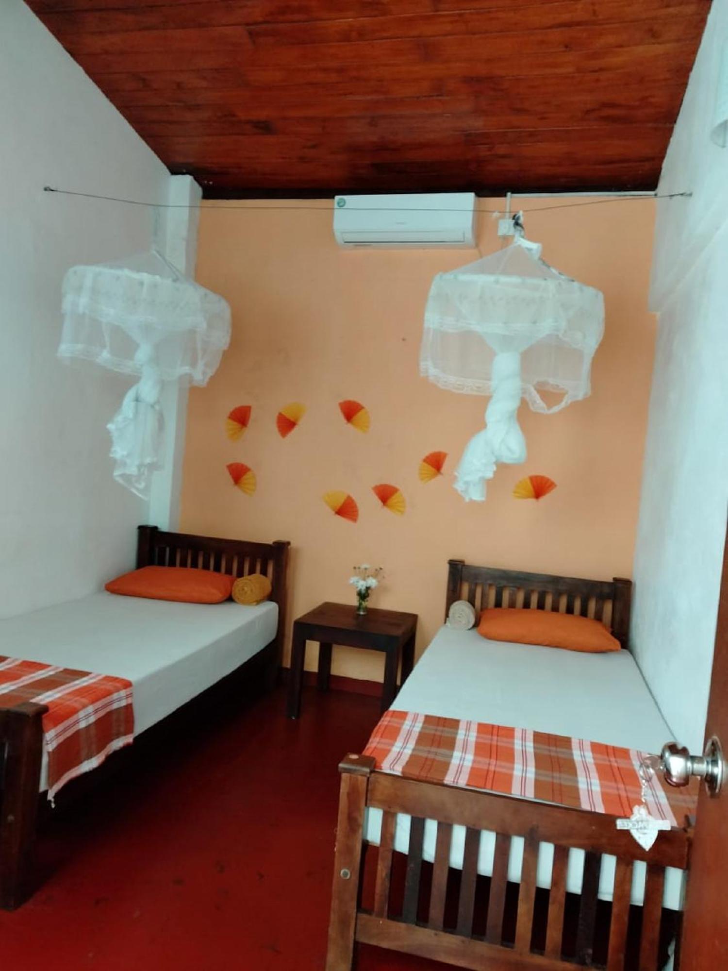 Backpacker Hostel *